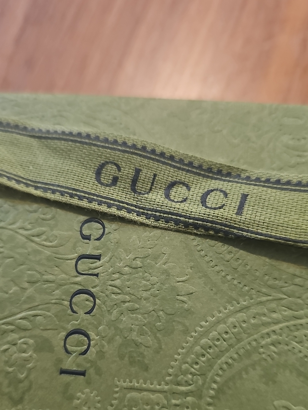 Gift Box Bundle CARTIER, GUCCI, BURBERRY & TIFFANY'S - Picture 5 of 8